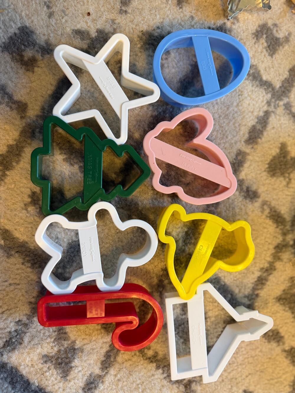Fox Run Craftsmen Plastic Cookie Cutter Lot of 8 Church Chick Bunny Candy Cane